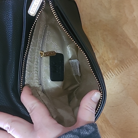 Micheal Kors Crossbody - Picture 3 of 4